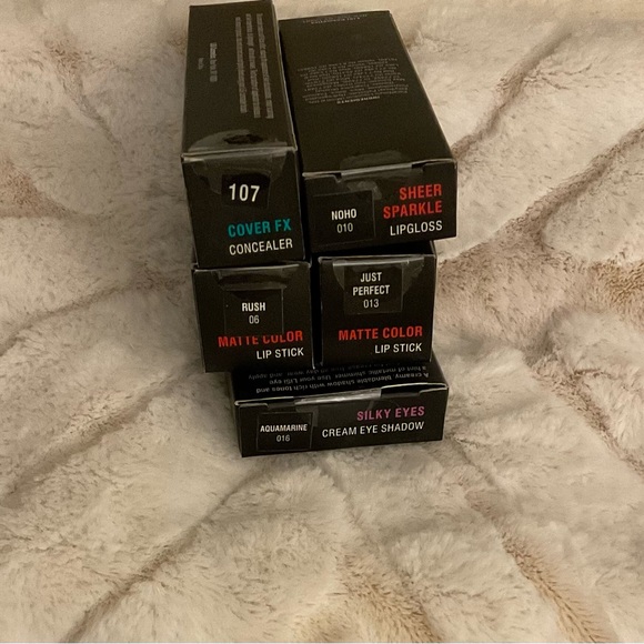 Lisi Cosmetics - Picture 3 of 3